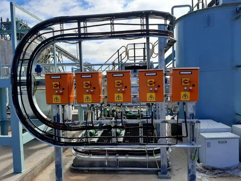 Field junction boxes and cable tray installation